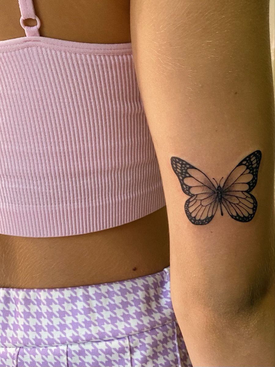 Quelle est la signification du tatouage papillon